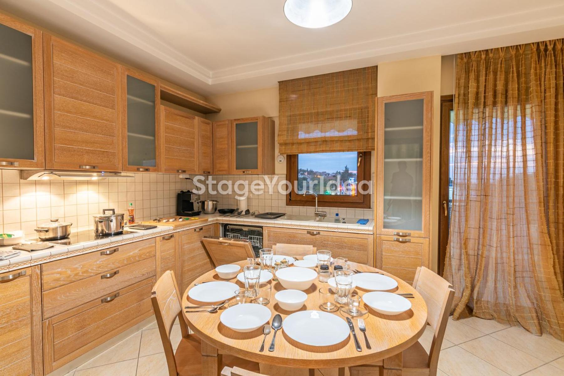 Luxury Appartment, Only 7 Minutes From Thessaloniki Airport And 15 Minutes From City Center ,For 8-23 People Also For Gatherings And Parties Neon Rysion Zewnętrze zdjęcie