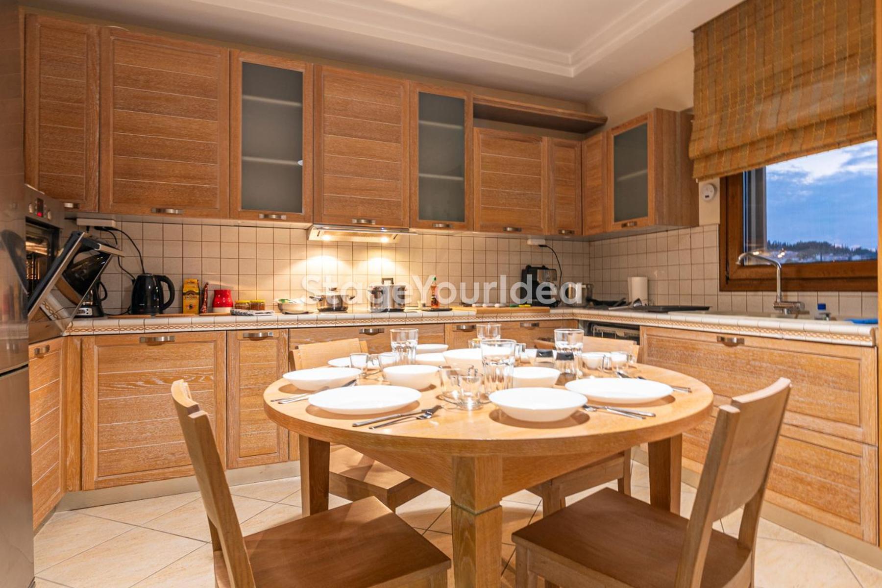 Luxury Appartment, Only 7 Minutes From Thessaloniki Airport And 15 Minutes From City Center ,For 8-23 People Also For Gatherings And Parties Neon Rysion Zewnętrze zdjęcie